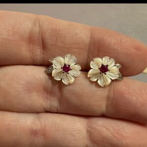 Floral Mother-of-Pearl Earrings with Pink Center